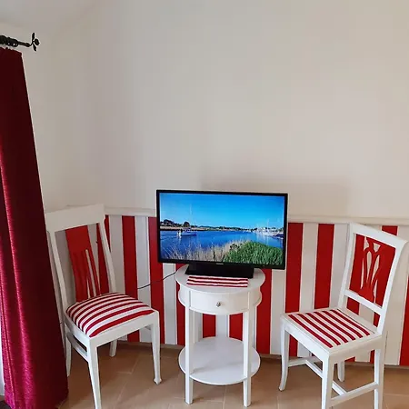 Appartamento Schoene Bei Bergen Auf Ruegen By Interhome Thesenvitz