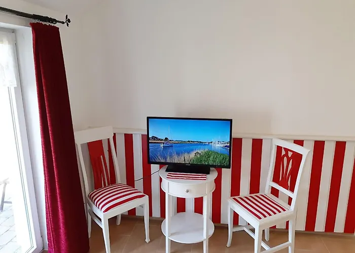 Daire Schoene Bei Bergen Auf Ruegen By Interhome Thesenvitz