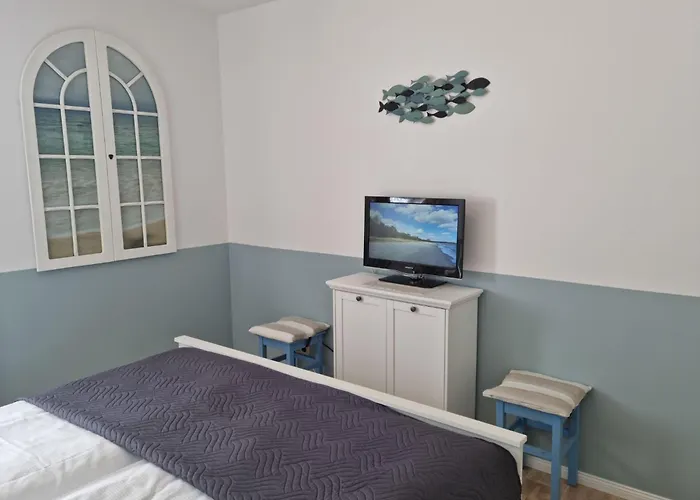 Schoene Bei Bergen Auf Ruegen By Interhome Daire Thesenvitz